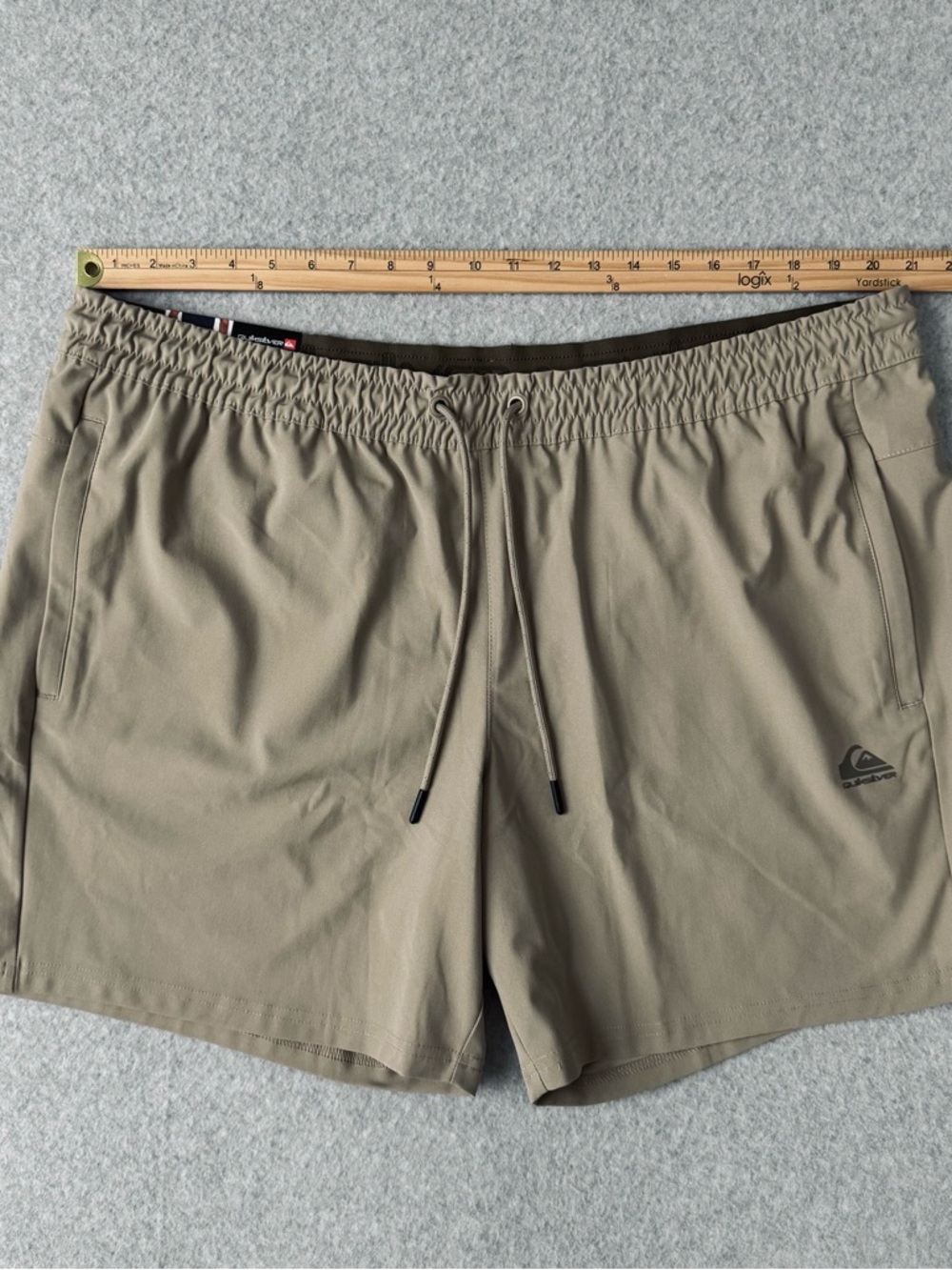 NWT Quiksilver Mens Pull On Shorts XXL Beige Comfort Waistband Stretch 7” Inseam - Picture 12 of 15